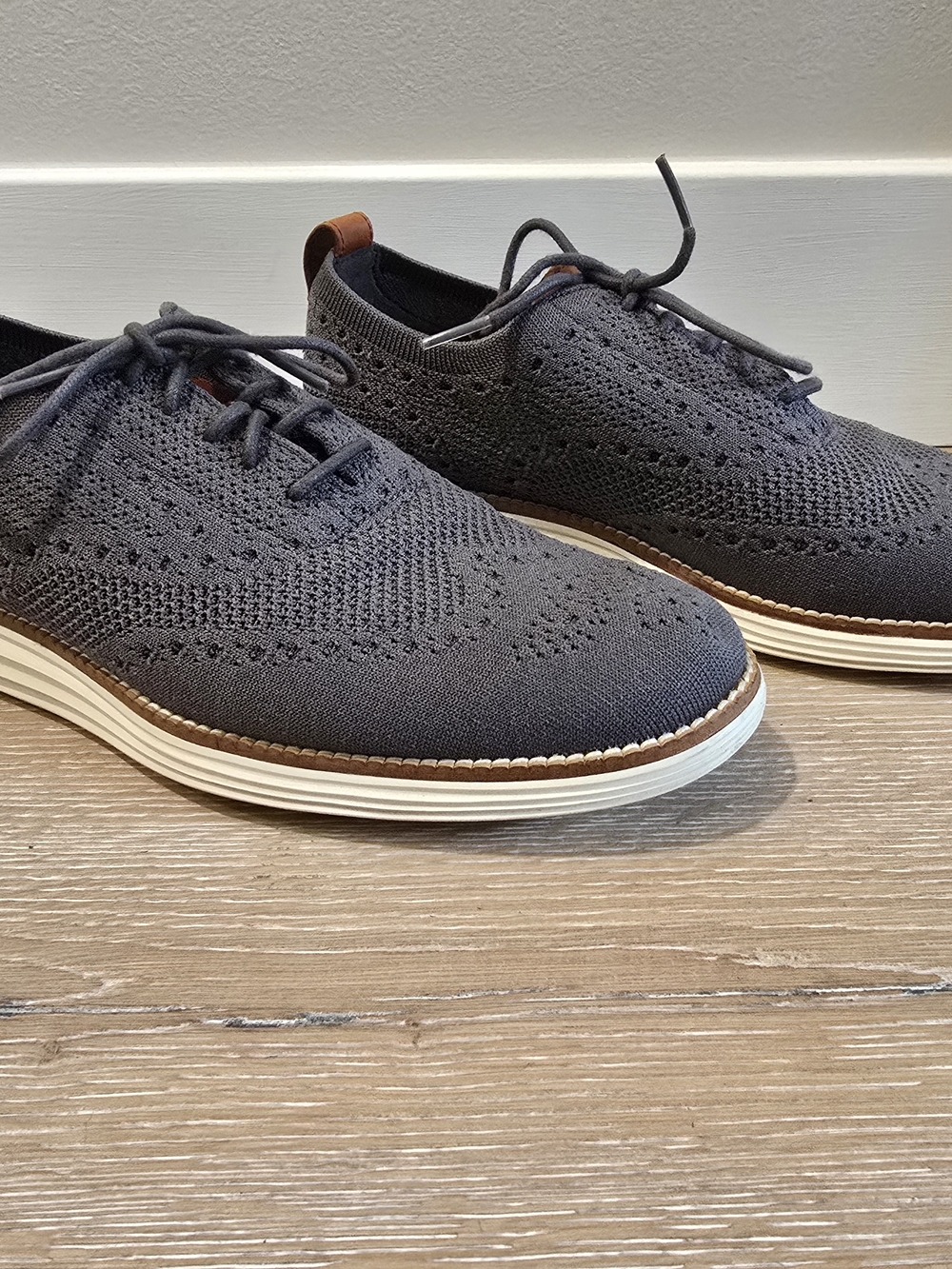 Cole Haan Original Grand Stitchlite Wingtip Oxford Gray Magnet Size 8 NWT
